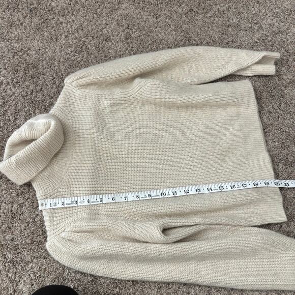 J Crew Women’s Cropped Puff-Sleeve Turtleneck Sweater Cream Sz S Basic Essential - Picture 7 of 10